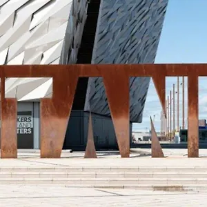 https://titanic-suite.belfasthotelsireland.com
