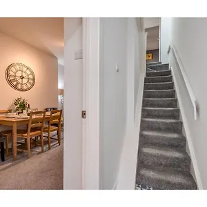 https://central-belfast-apartments-ravenhill.belfasthotelsireland.com